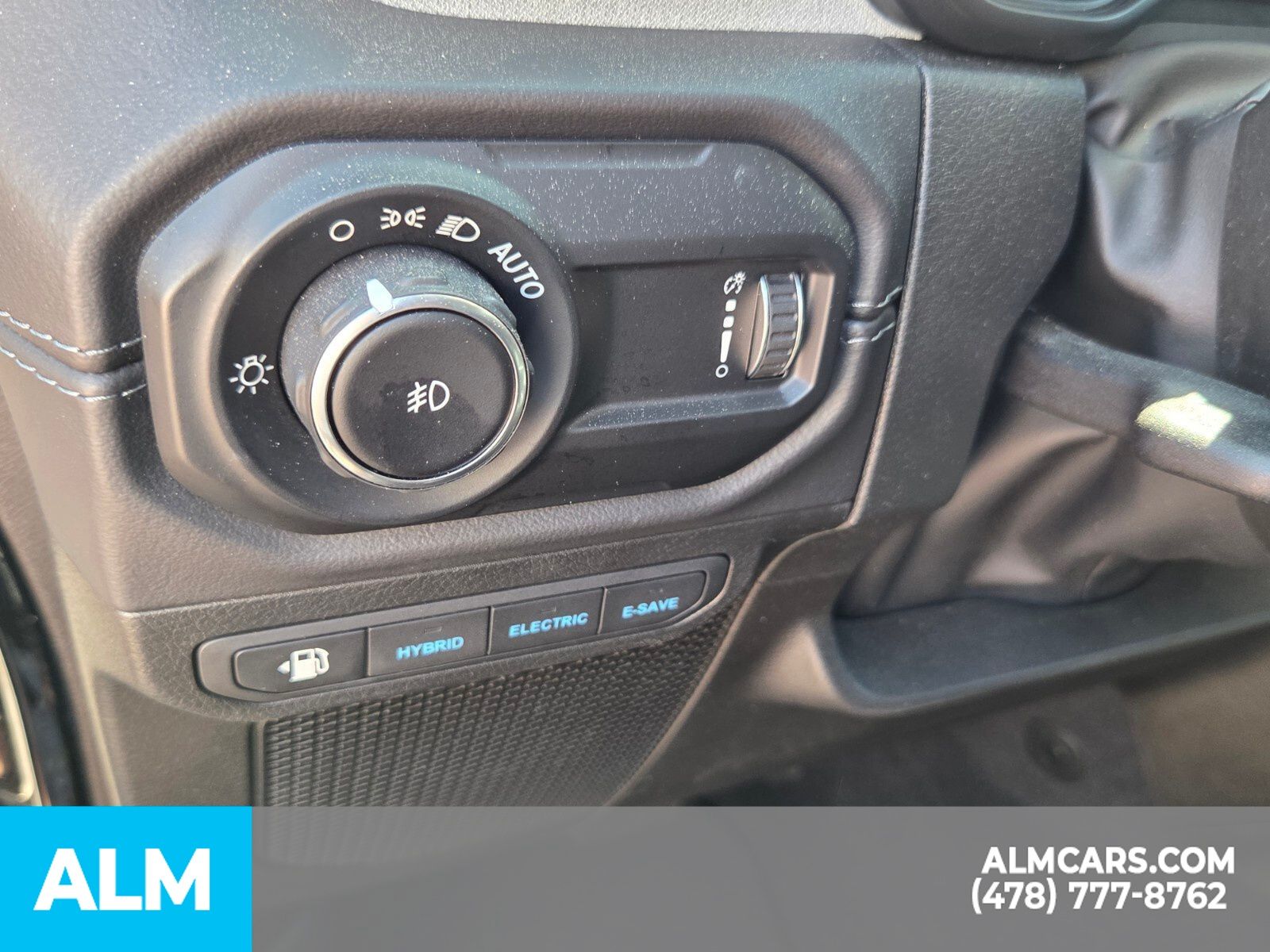Used 2025 Black Jeep Sahara 4xe image 30