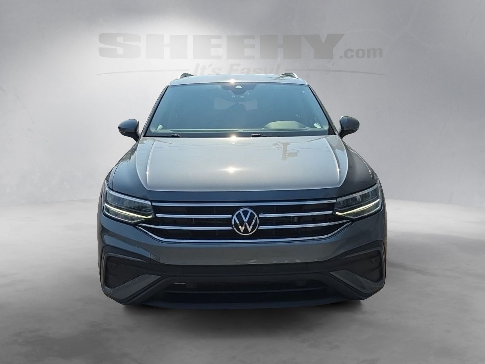 Used 2023 Gray Volkswagen 2.0T SE image 16
