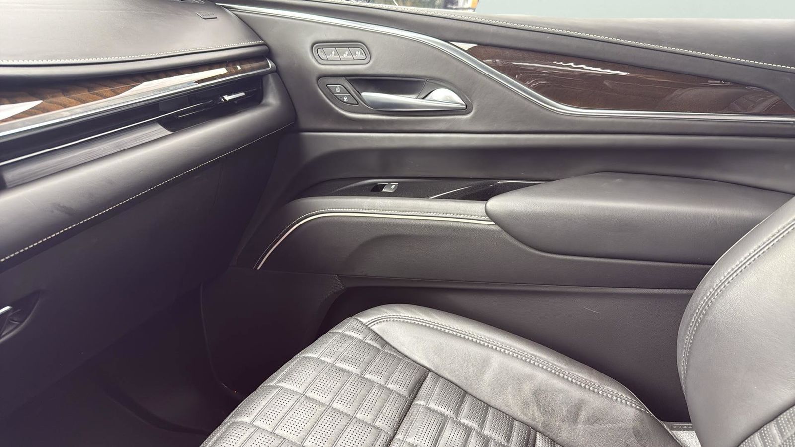 Used Car 2023 Cadillac Escalade  Sport Platinum For Sale Under $90,000 In Austin, Texas