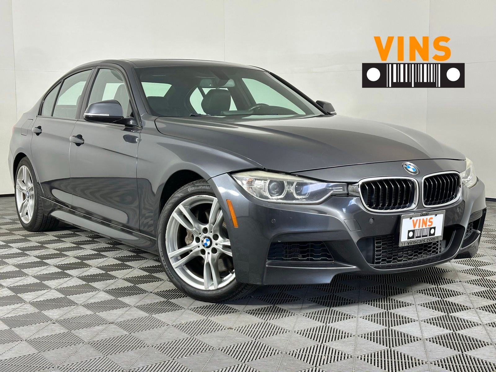 2014 BMW 3 Series 335i xDrive Sedan's photo