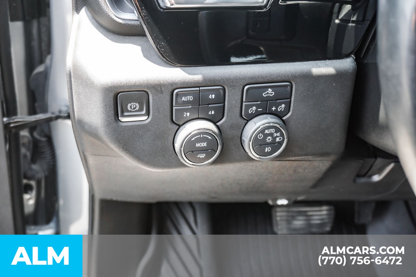 Used 2024 Silver Chevrolet RST image 35