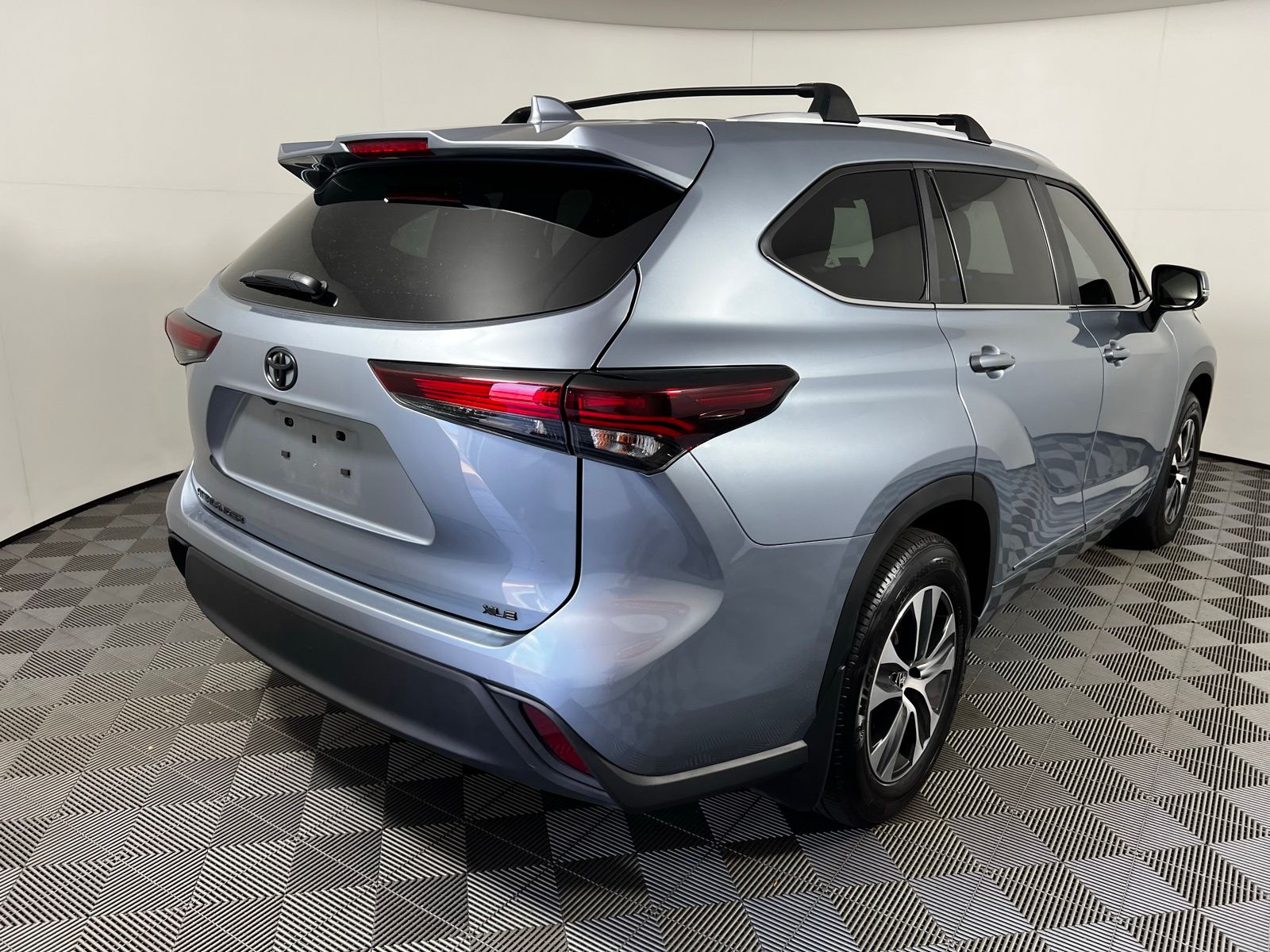 Thumbnail: 2024 Toyota Highlander - 5