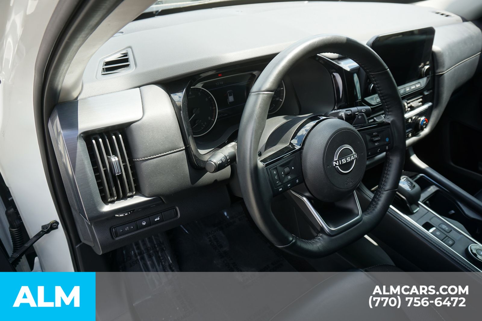 Used 2023 White Nissan SL image 38