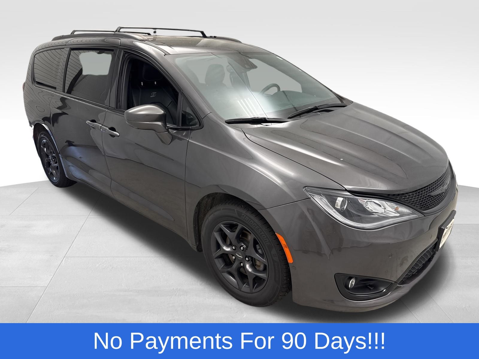 2020 Chrysler Pacifica Touring L Plus's photo