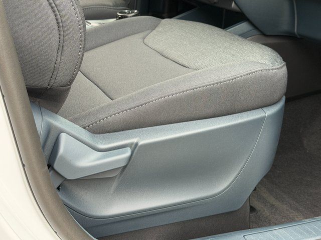 New 2026 Oxford White Ford XL image 8