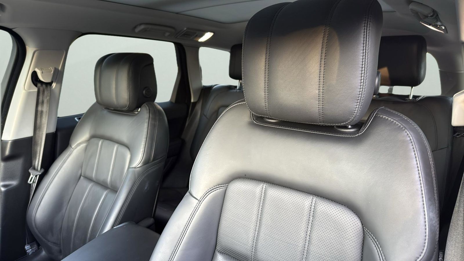 Used Car 2020 Land Rover Range Rover Sport  Hse For Sale Under $30,000 In Austin, Texas