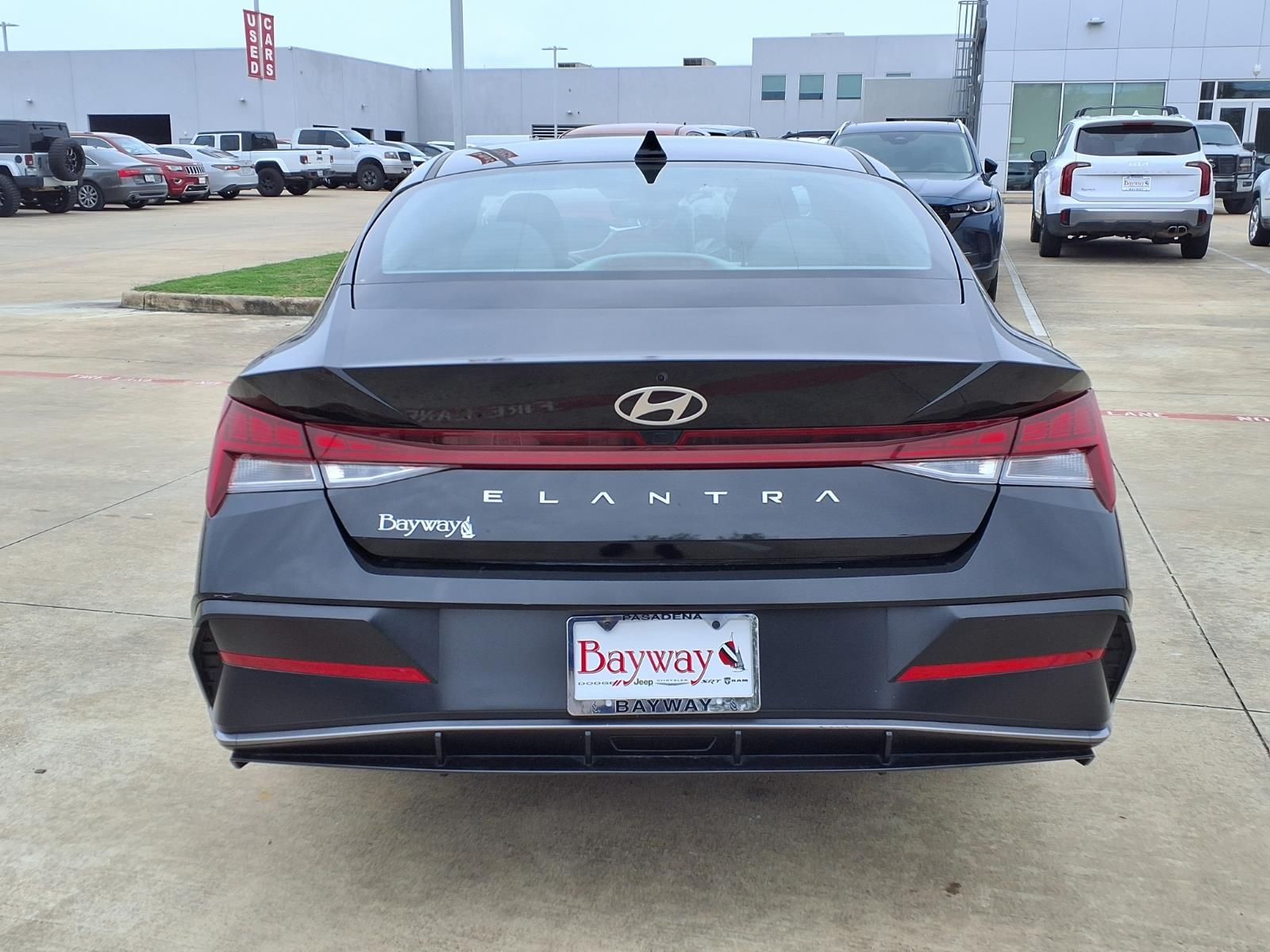 2025 Hyundai Elantra SEL Convenience - 5