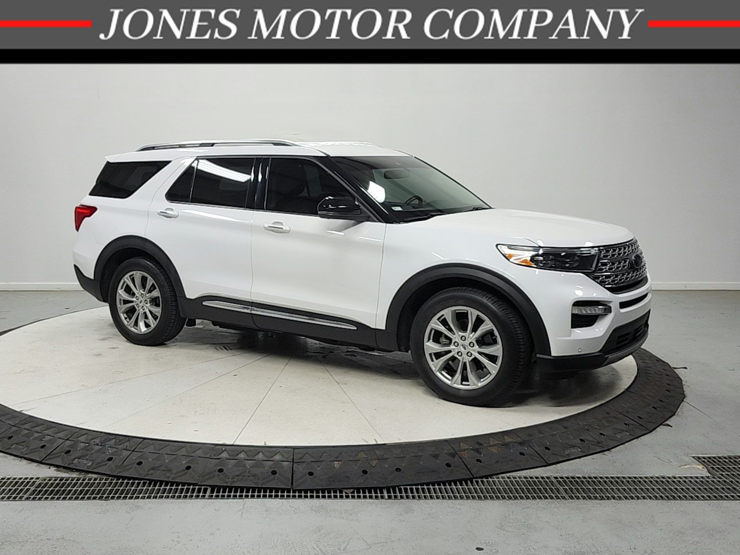 Oxford White 2021 Ford Explorer SUV / Crossover Rear-Wheel Drive Automatic