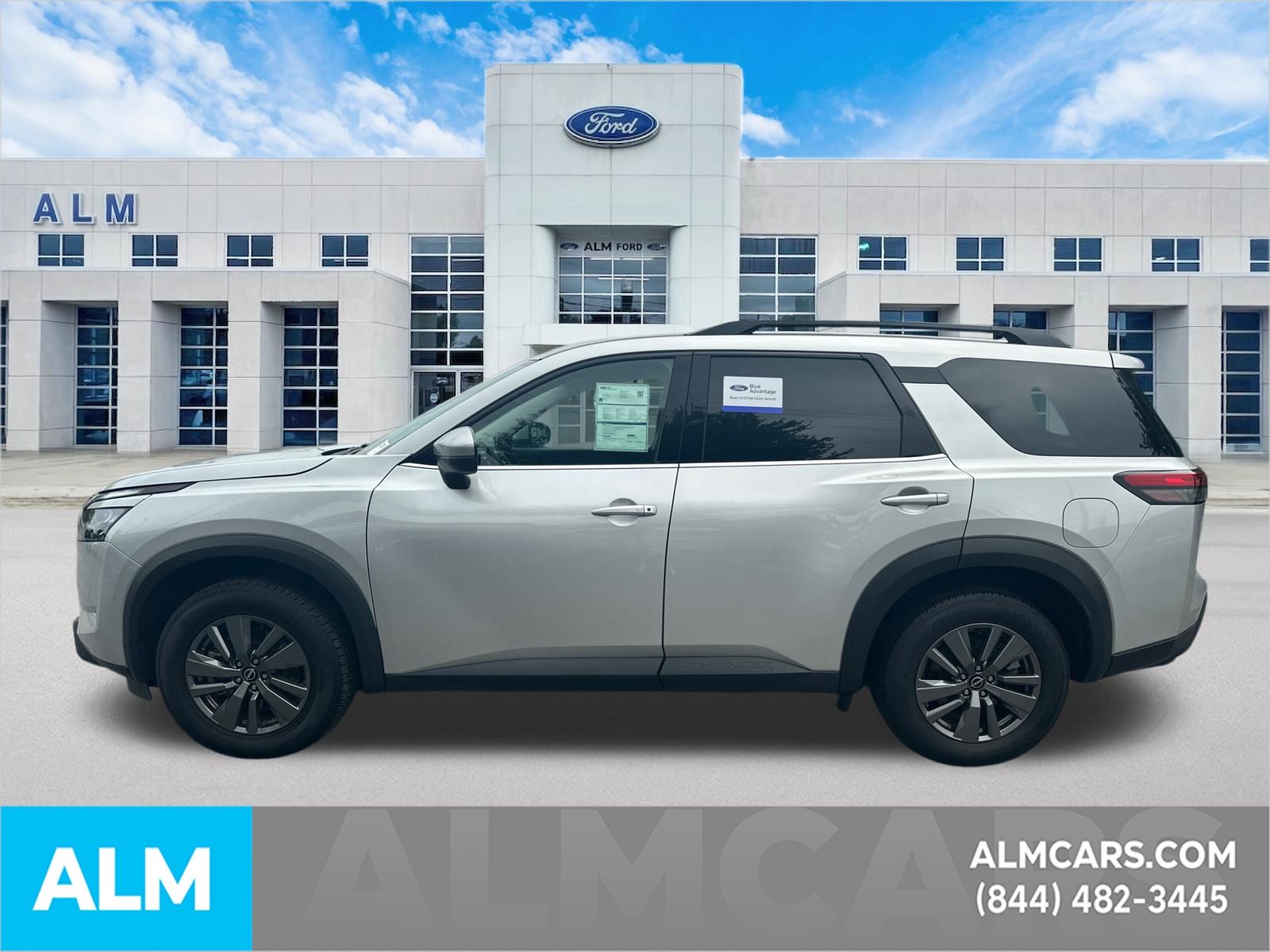 Used 2025 Silver Nissan SV image 9