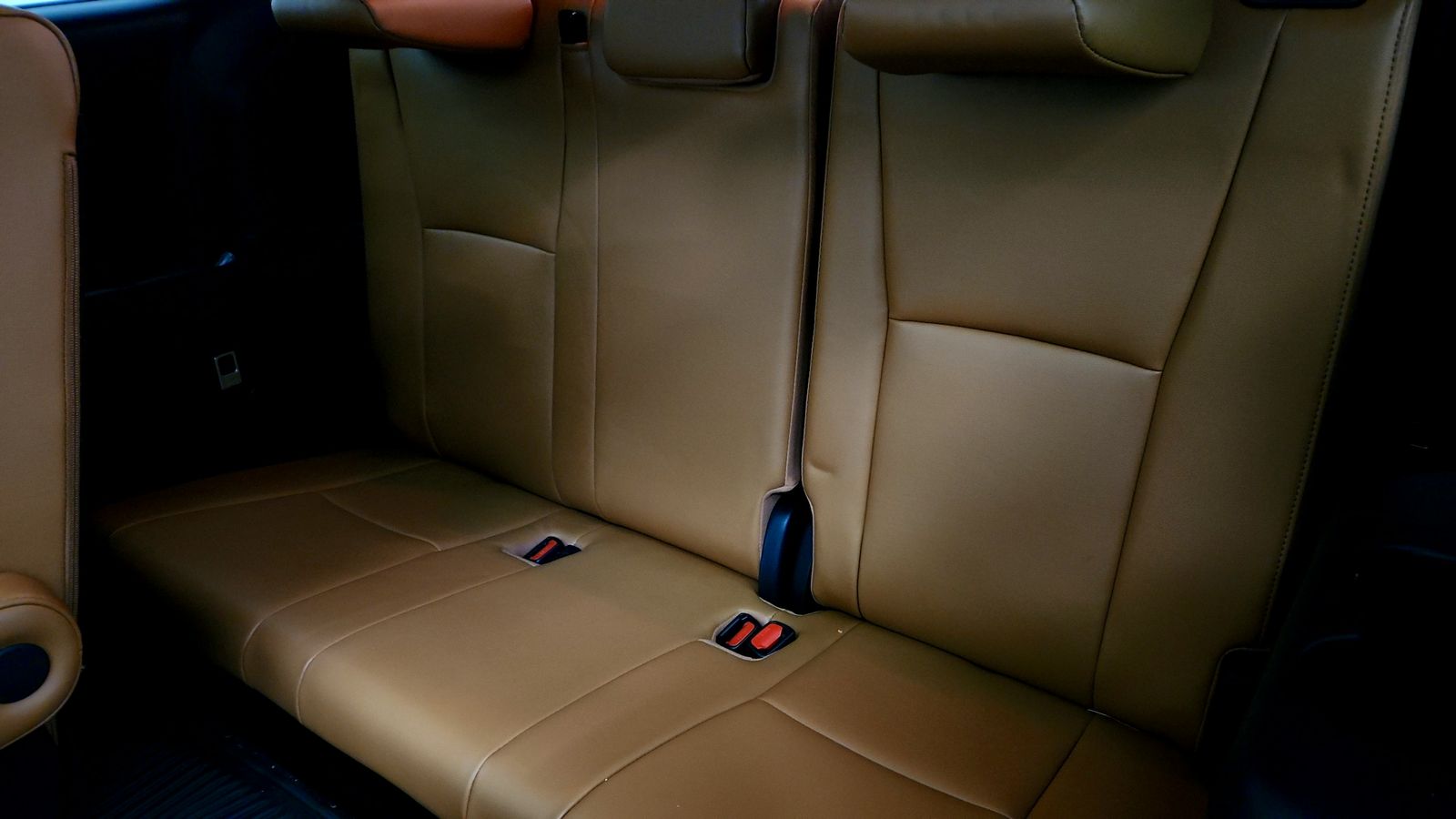 Used 2023  Toyota Platinum image 38