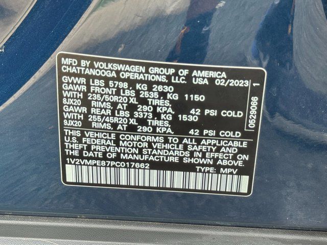 Used 2023 Blue Volkswagen Pro S image 35