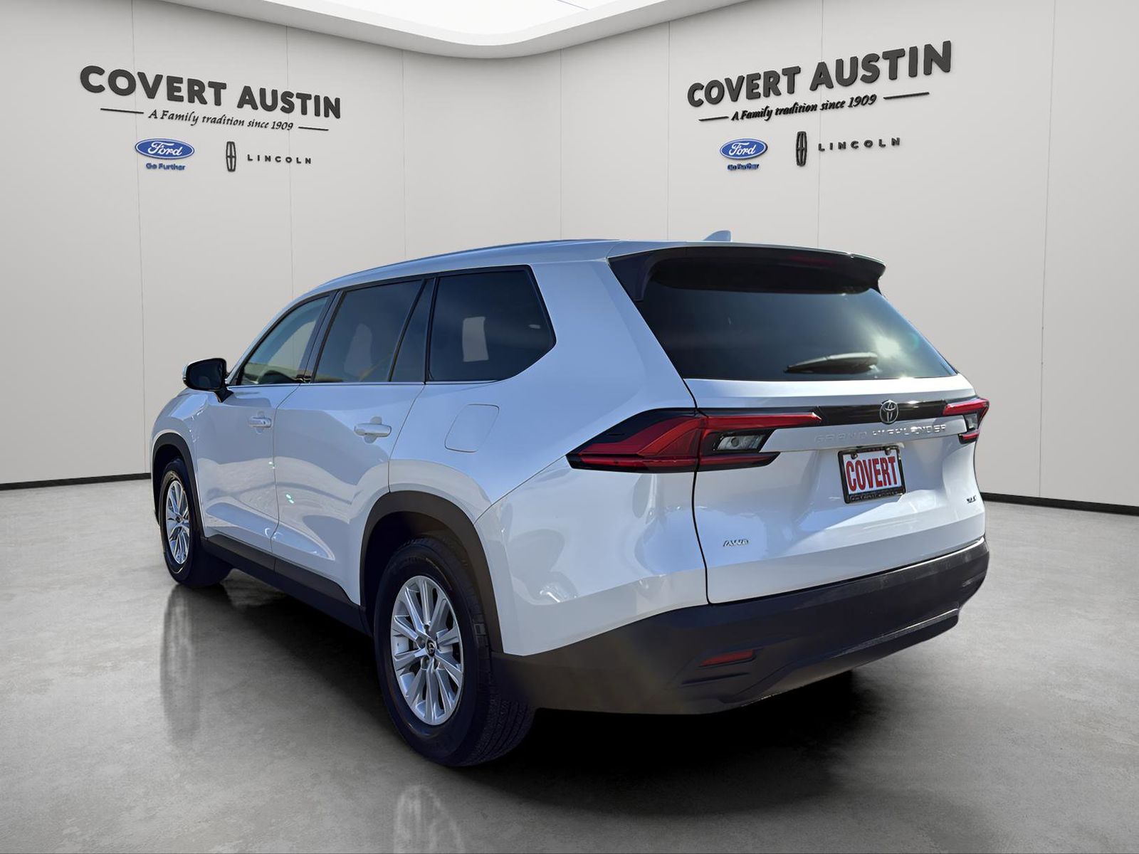 Used Car 2024 Toyota Grand Highlander  Xle For Sale Under $50,000 In Austin, Texas