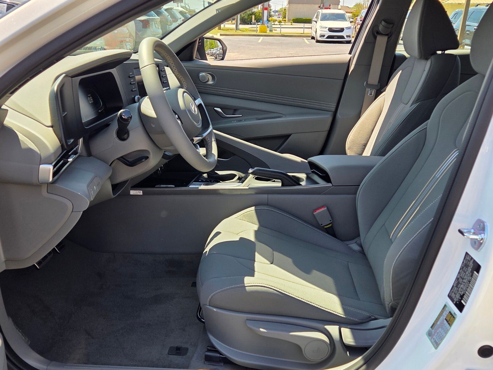 New 2026 White HYUNDAI SEL Sport image 5
