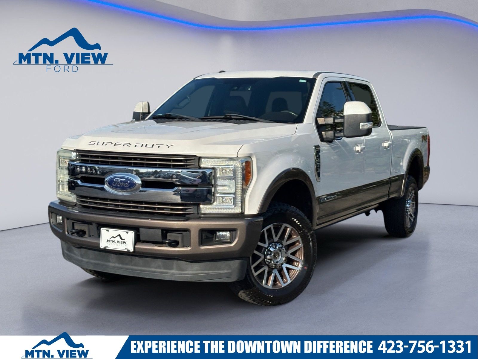 White Platinum Metallic Tri-Coat 2017 Ford F-250 Super Duty Pickup Truck Four-Wheel Drive 6-Speed Automatic