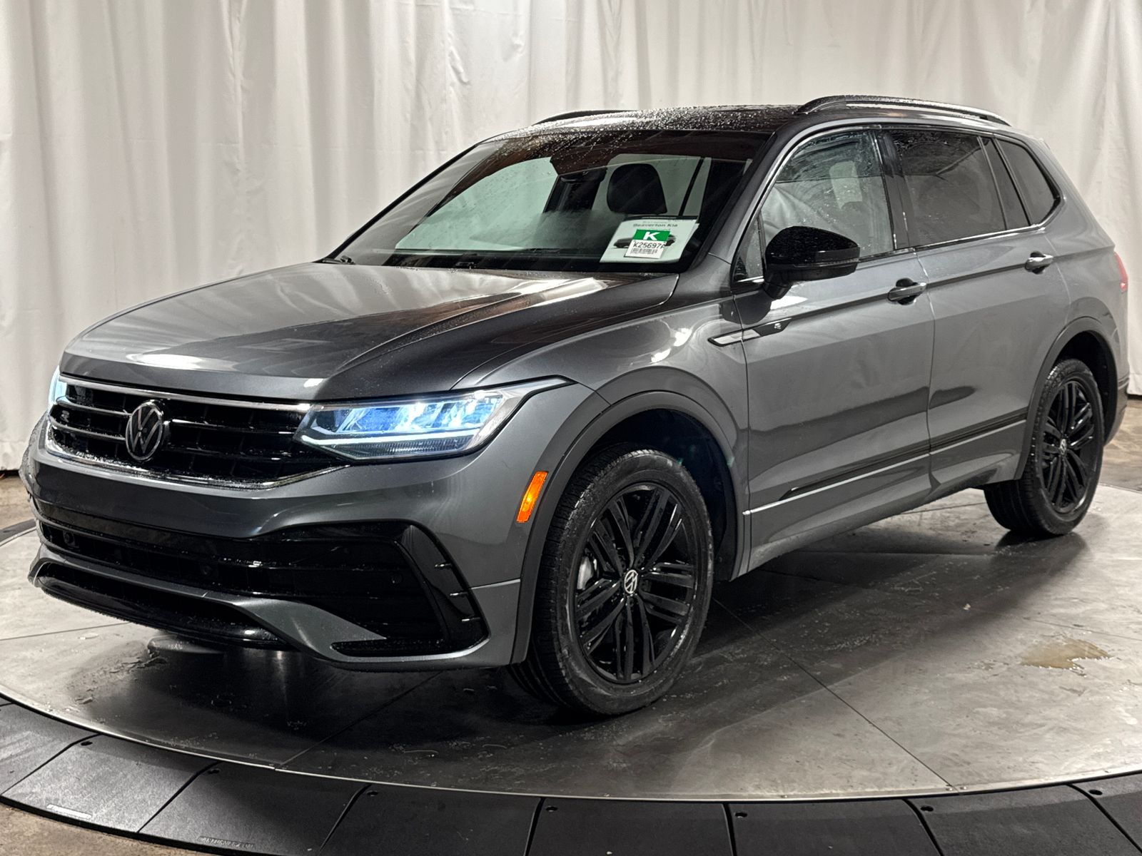 Platinum Gray Metallic 2022 Volkswagen Tiguan SUV / Crossover All-Wheel Drive 8-Speed Automatic
