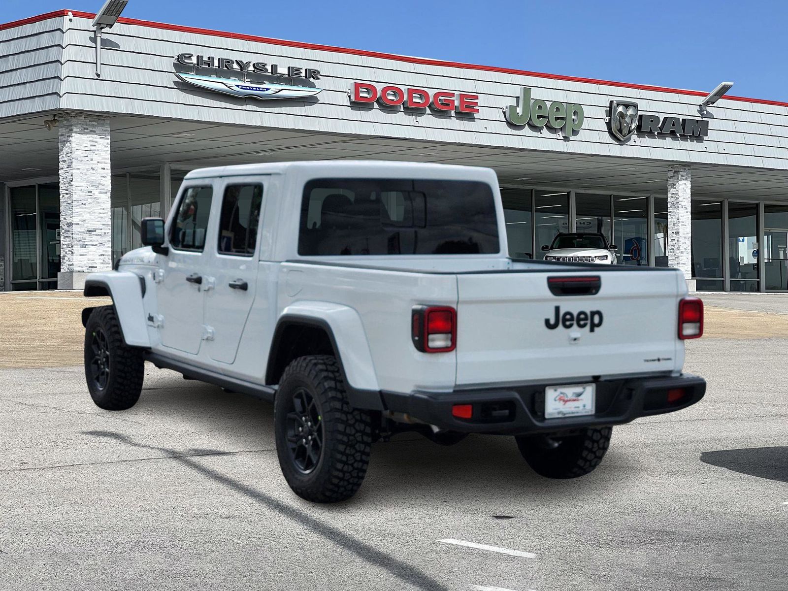 2025 Jeep Gladiator  4