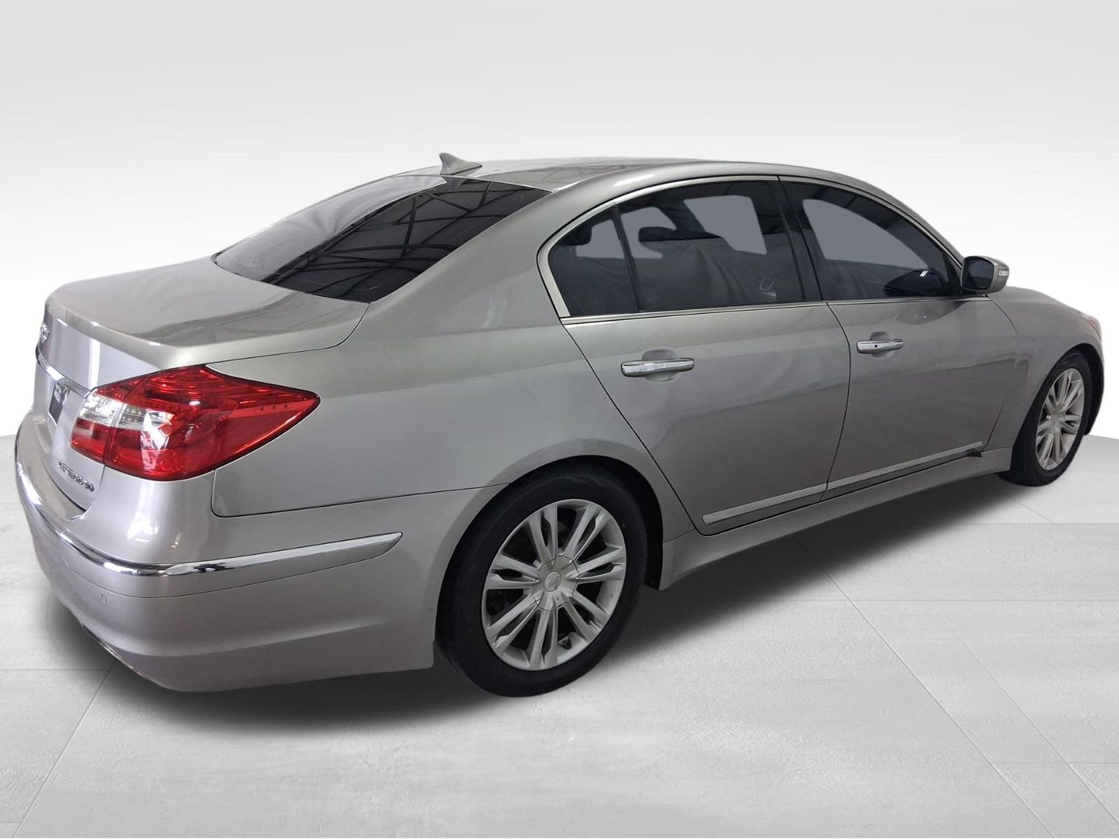 Used Car 2012 Hyundai Genesis  5.0 For Sale Under $10,000 In Austin, Texas