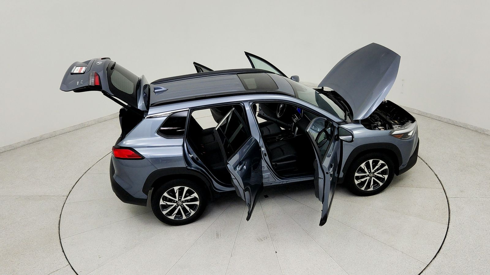 Used 2023  Toyota XLE image 24