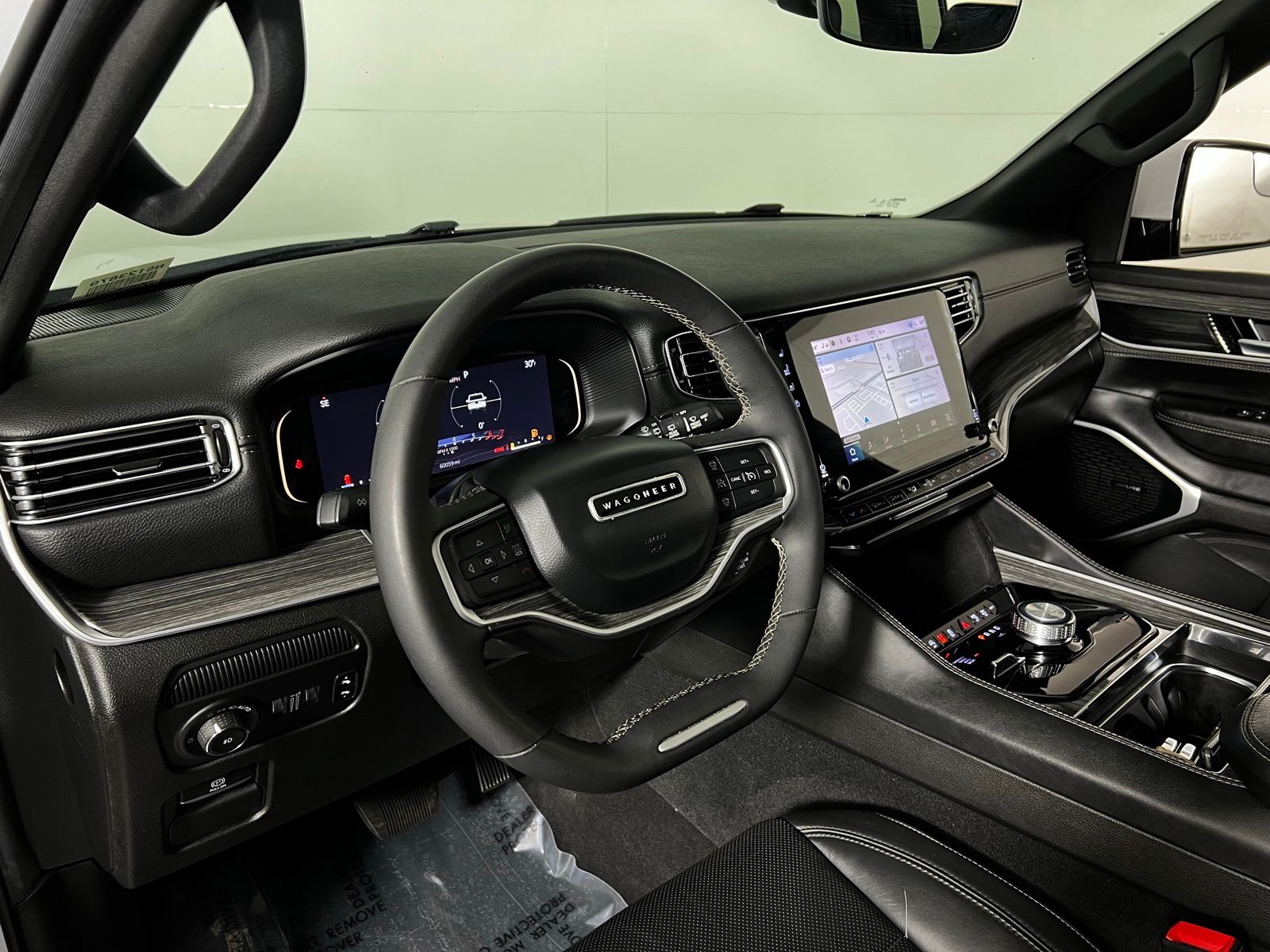 Thumbnail: 2022 Jeep Wagoneer - 12