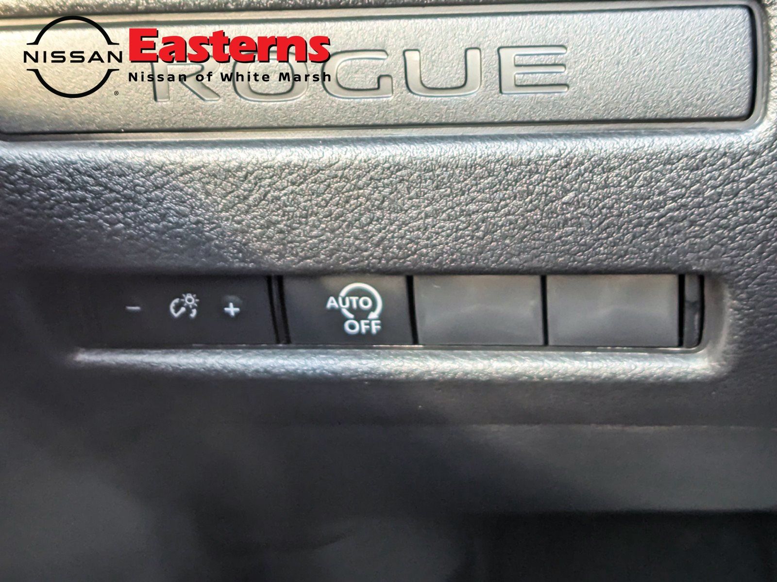 2025 Nissan Rogue S photo 29