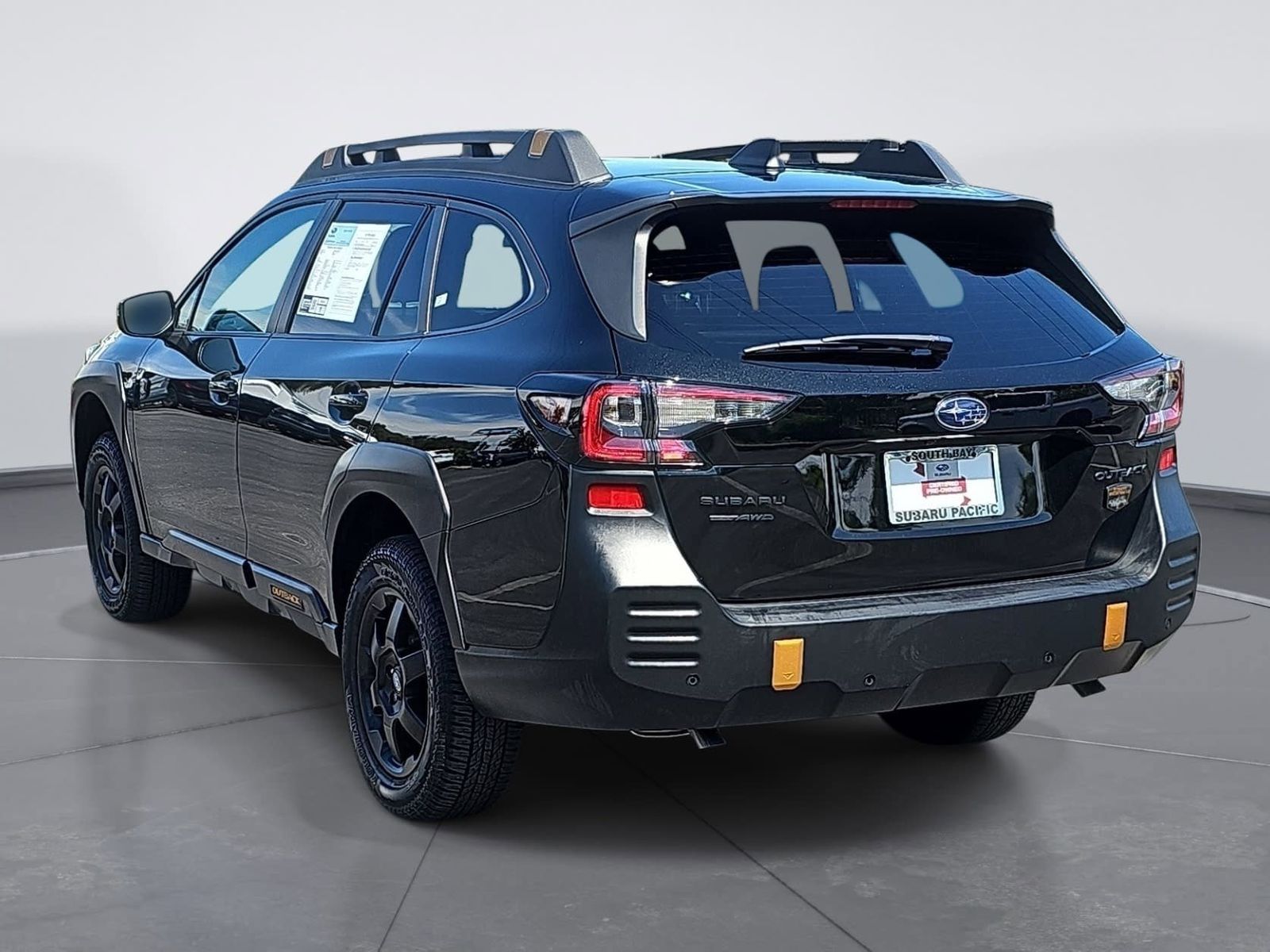 View vehicle photo 5