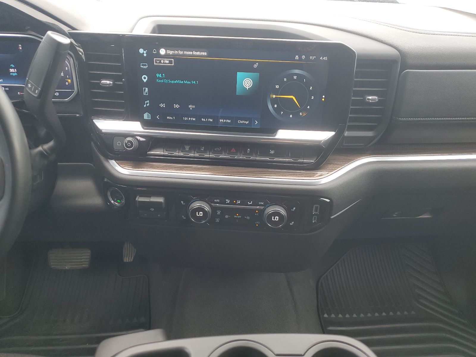 2025 Chevrolet Silverado 2500HD LT White at Supreme Chevrolet of Gonzales
