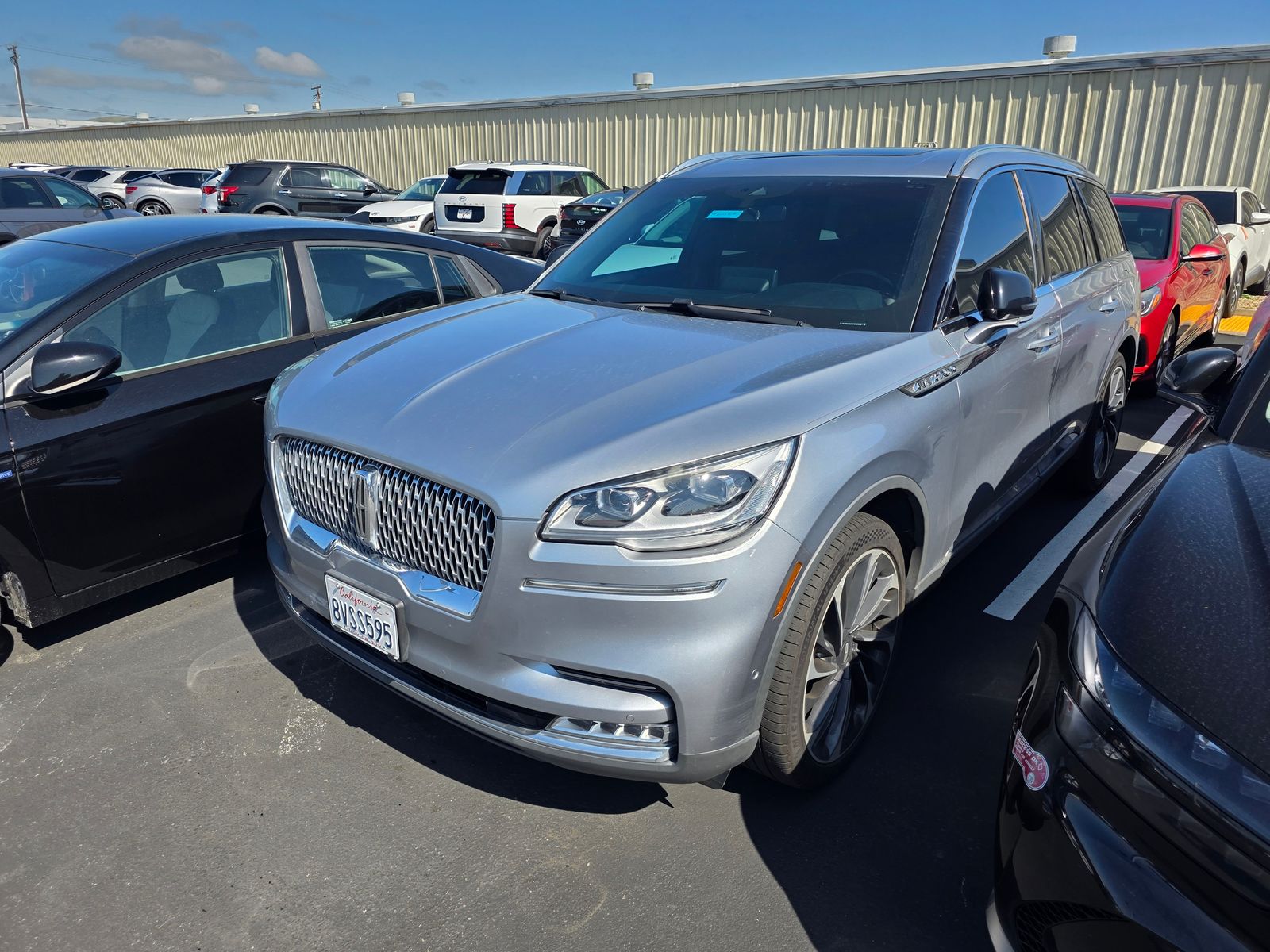View vehicle photo 2