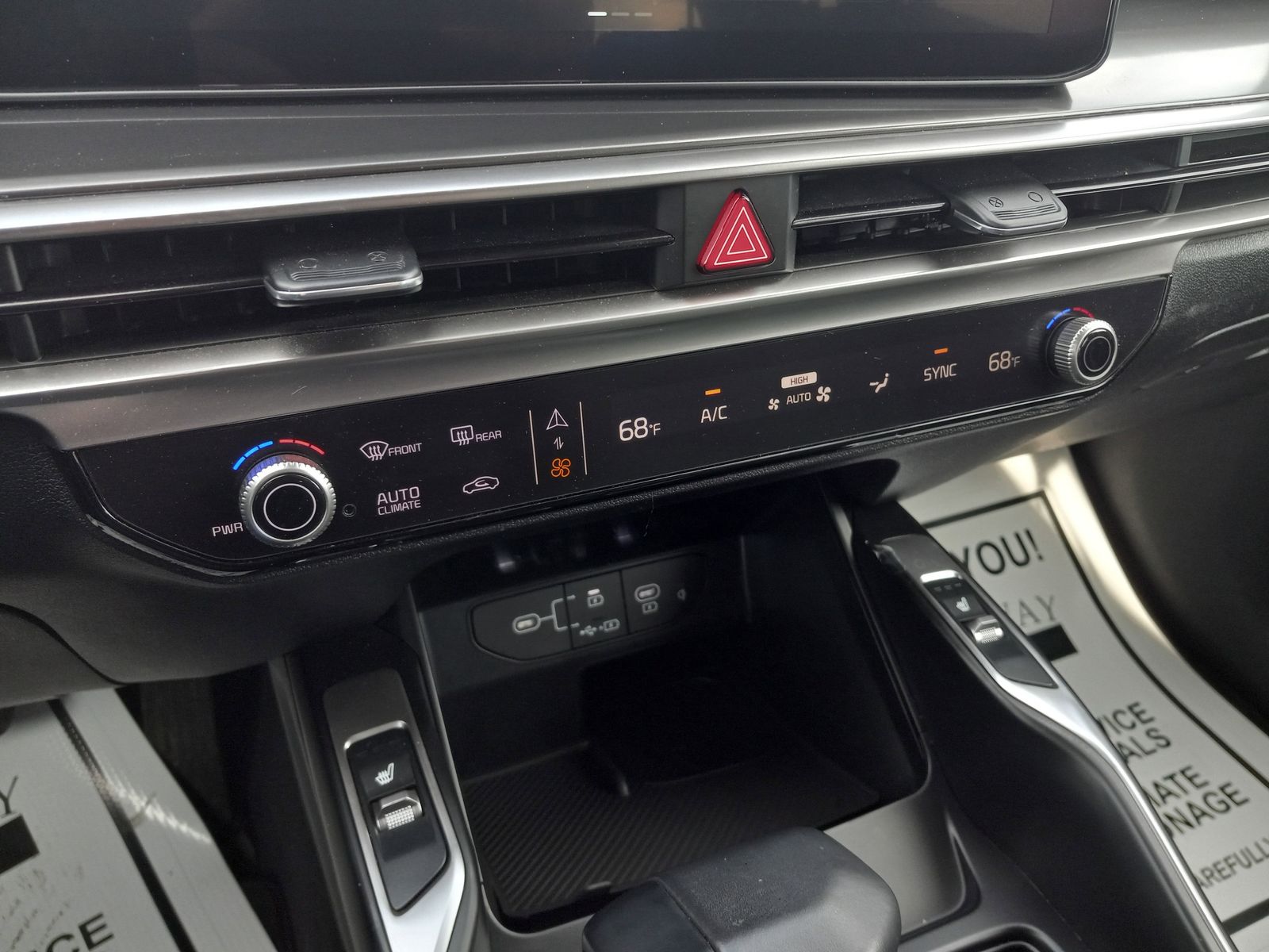 2025 Kia Sorento image 23