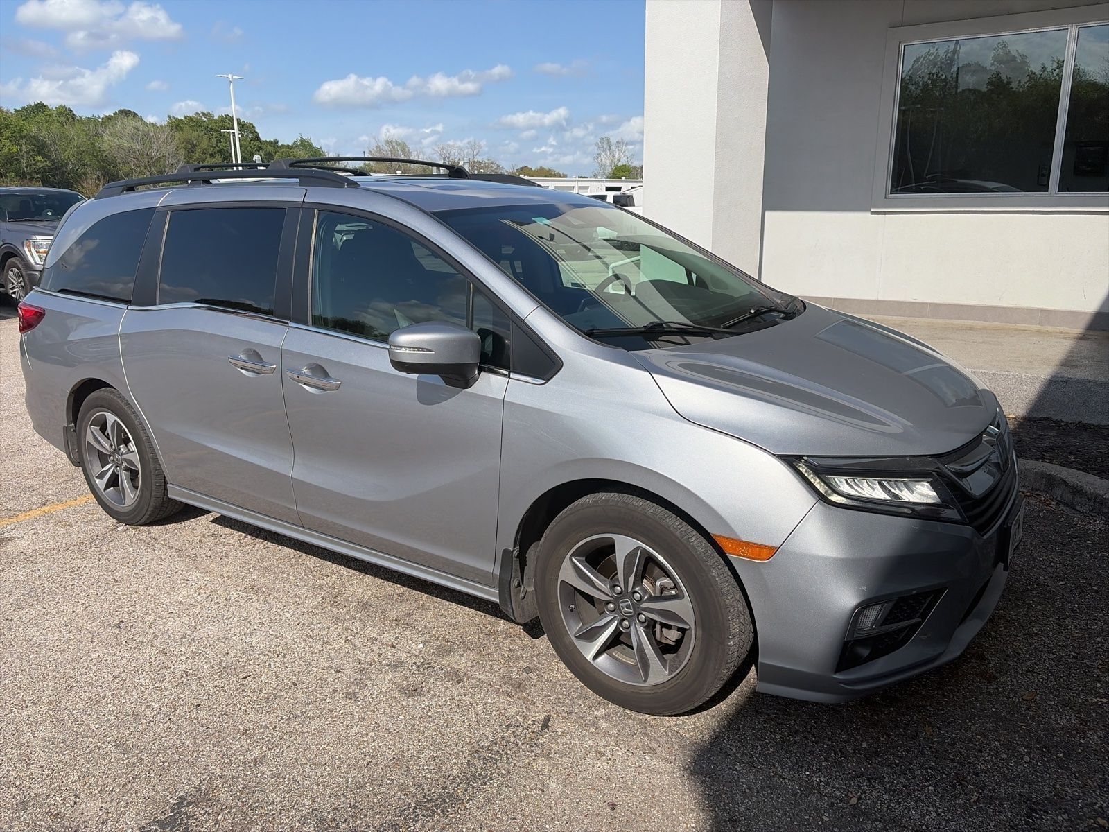 Pacific Pewter Metallic 2019 Honda Odyssey Touring FWD Minivan Front-Wheel Drive Automatic