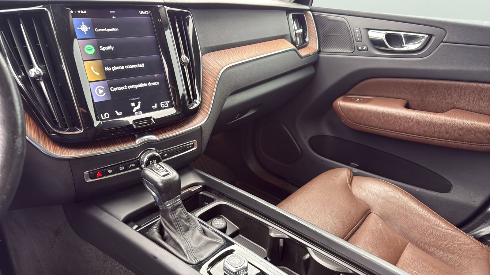 Used Car 2019 Volvo Xc60  T5 Momentum For Sale Under $20,000 In Austin, Texas