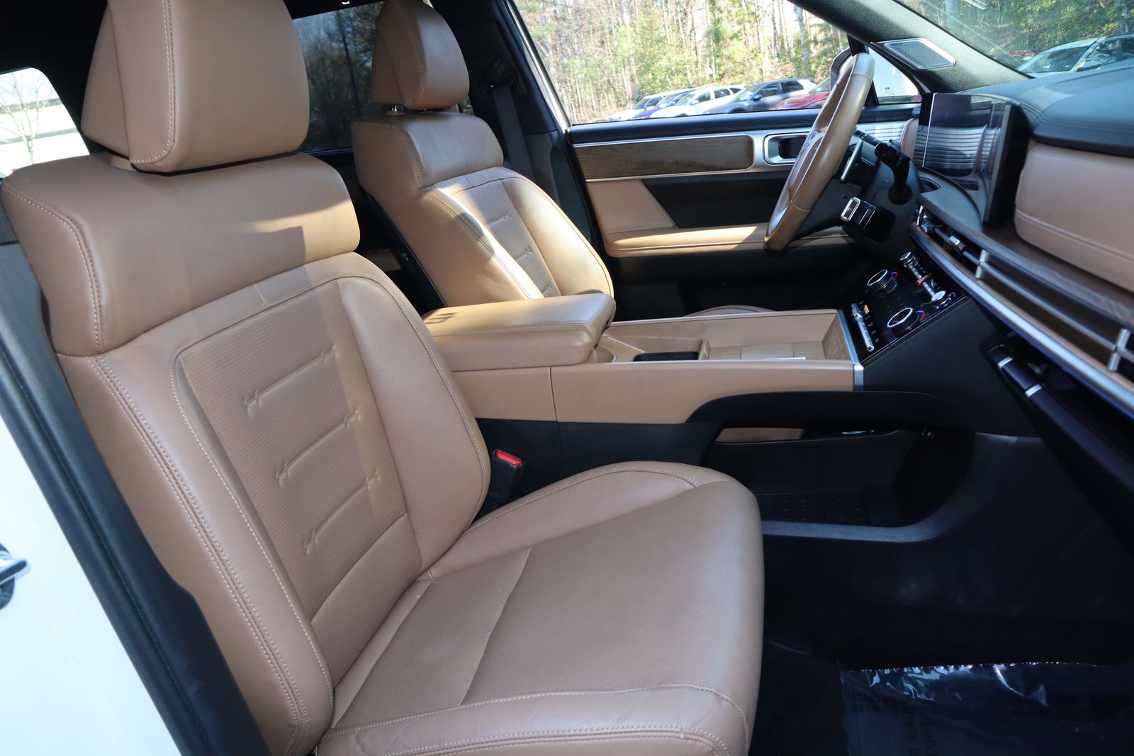 Used 2025 White Hyundai Limited image 27