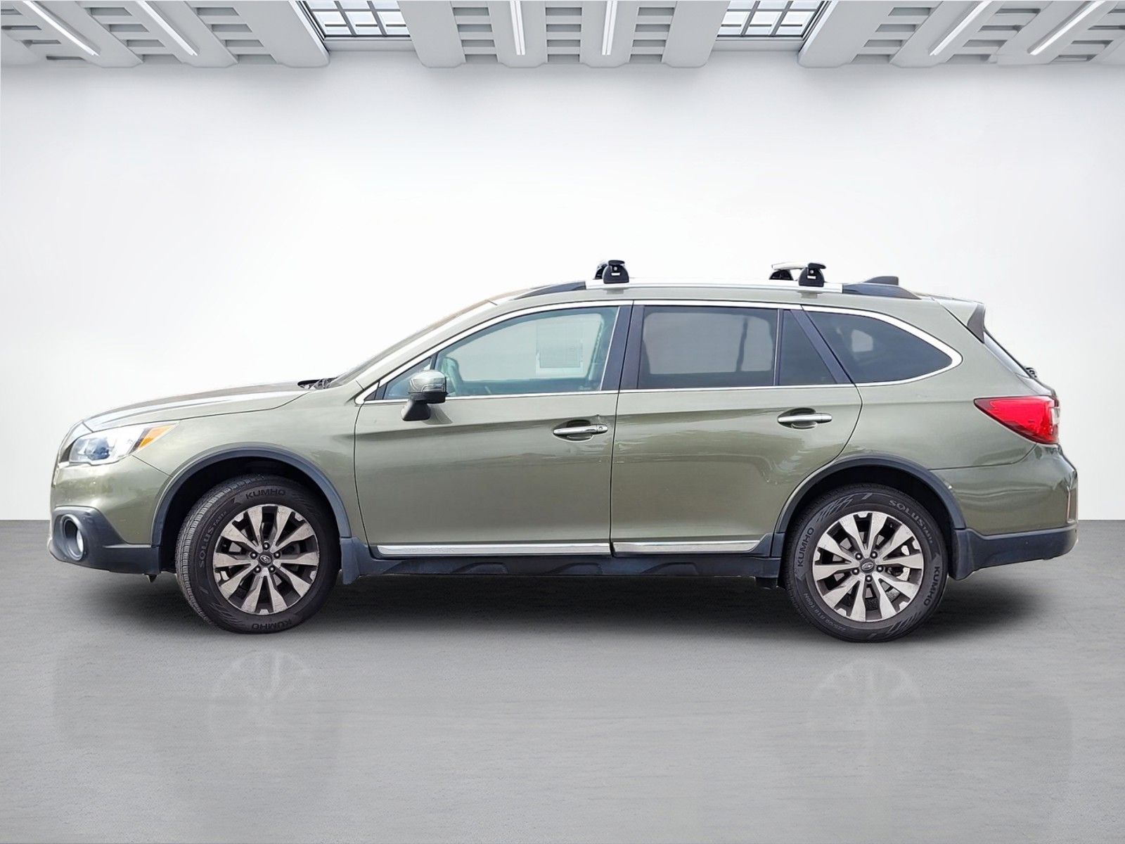 2017 Subaru Outback Touring - Photo 15