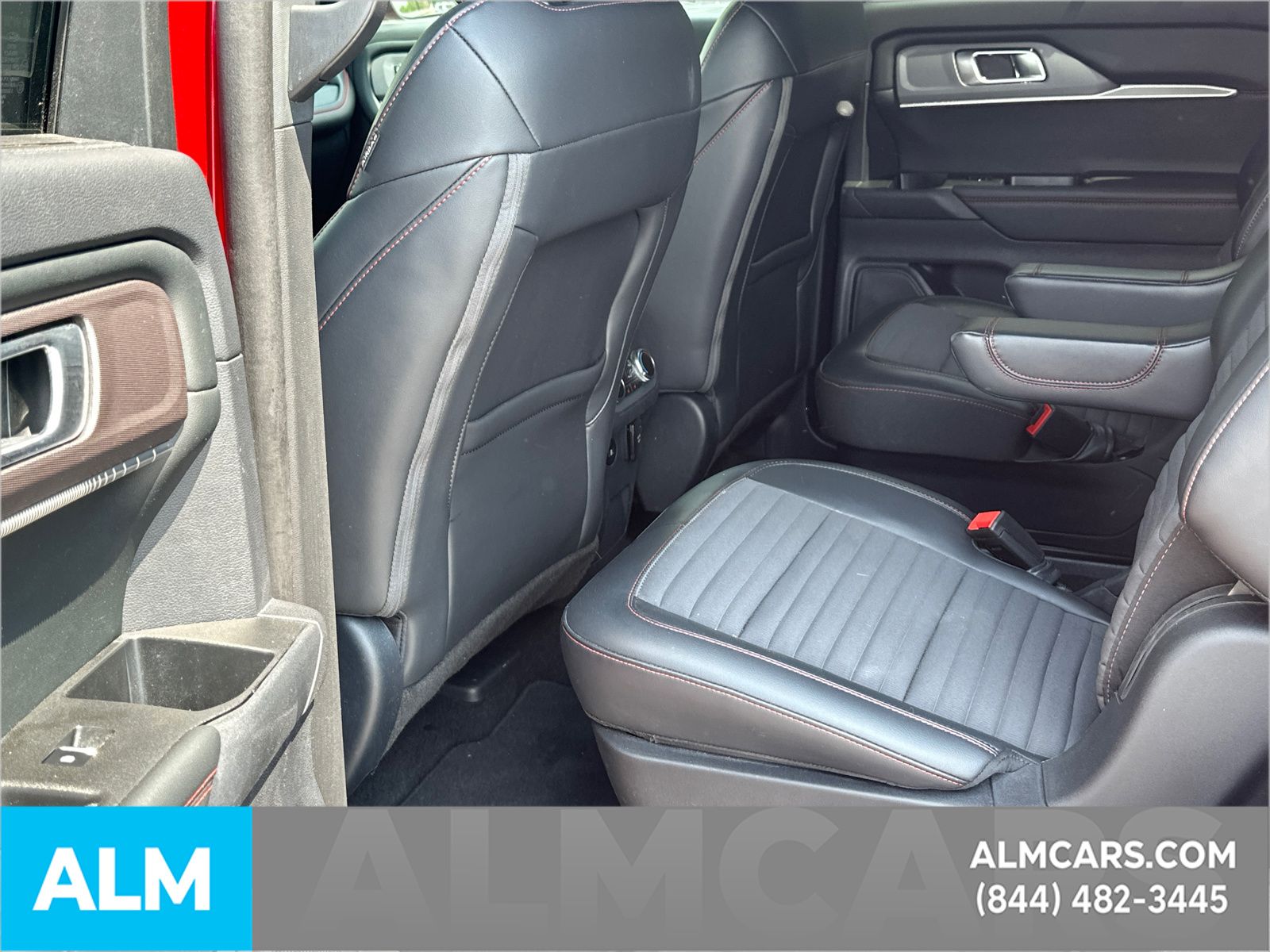 Used 2025 Rapid Red Metallic Tinted Clearcoat Ford ST-Line image 24