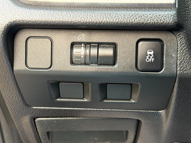 Used 2013 Marine Blue Pearl Subaru 2.0i image 29