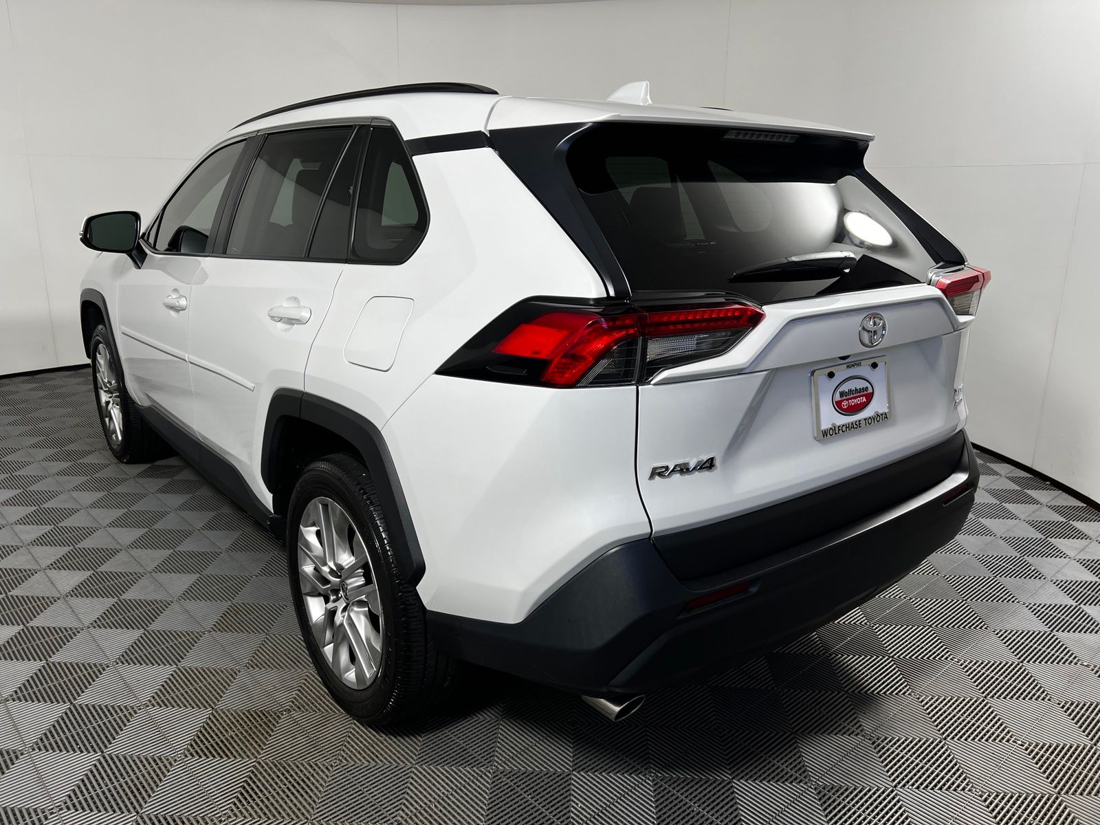 Thumbnail: 2024 Toyota RAV4 - 7