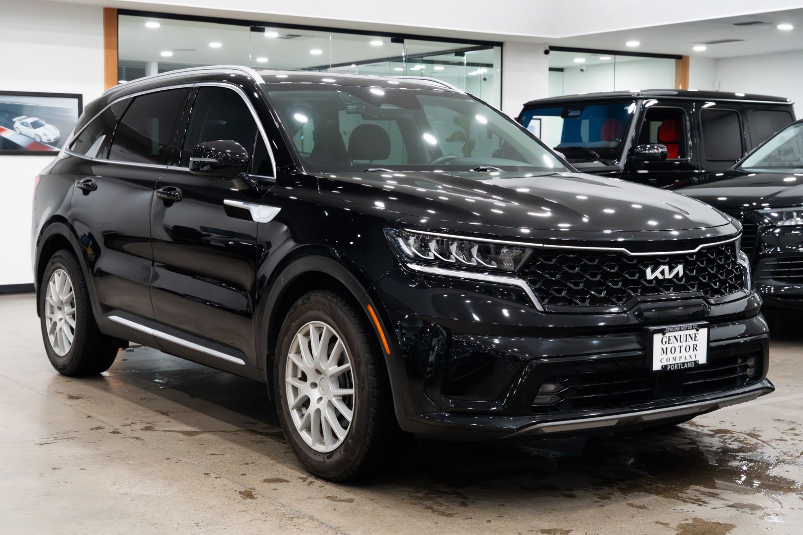 View vehicle photo 3