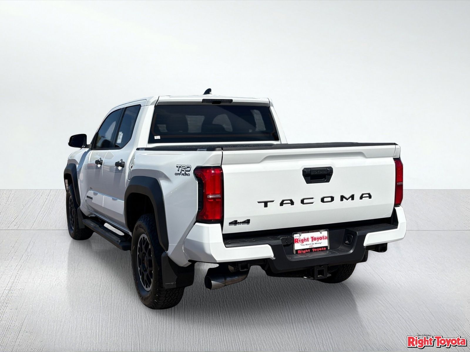 View vehicle photo 4