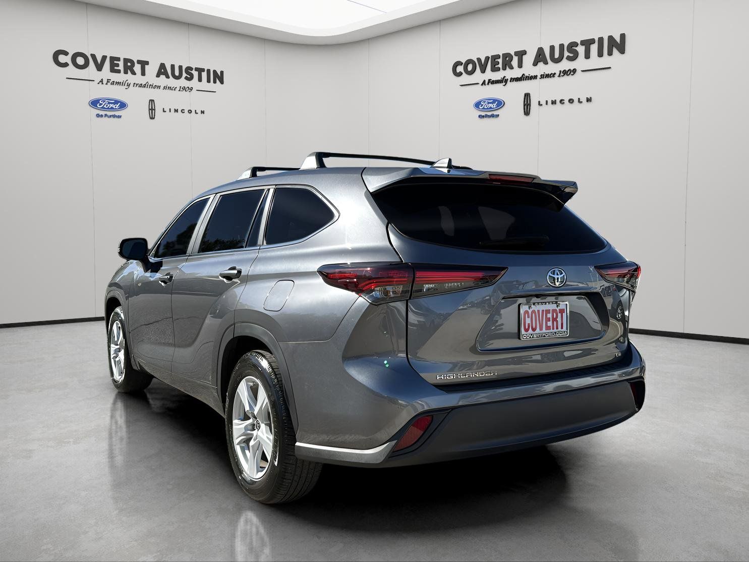 Used Car 2025 Toyota Highlander  Le For Sale Under $40,000 In Austin, Texas