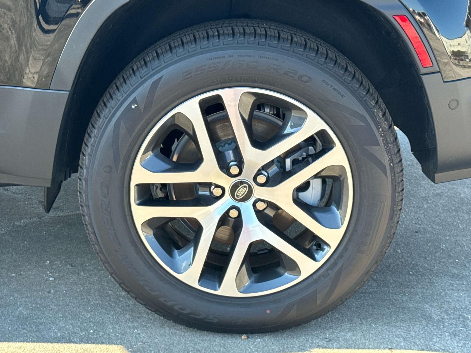 View vehicle photo 3