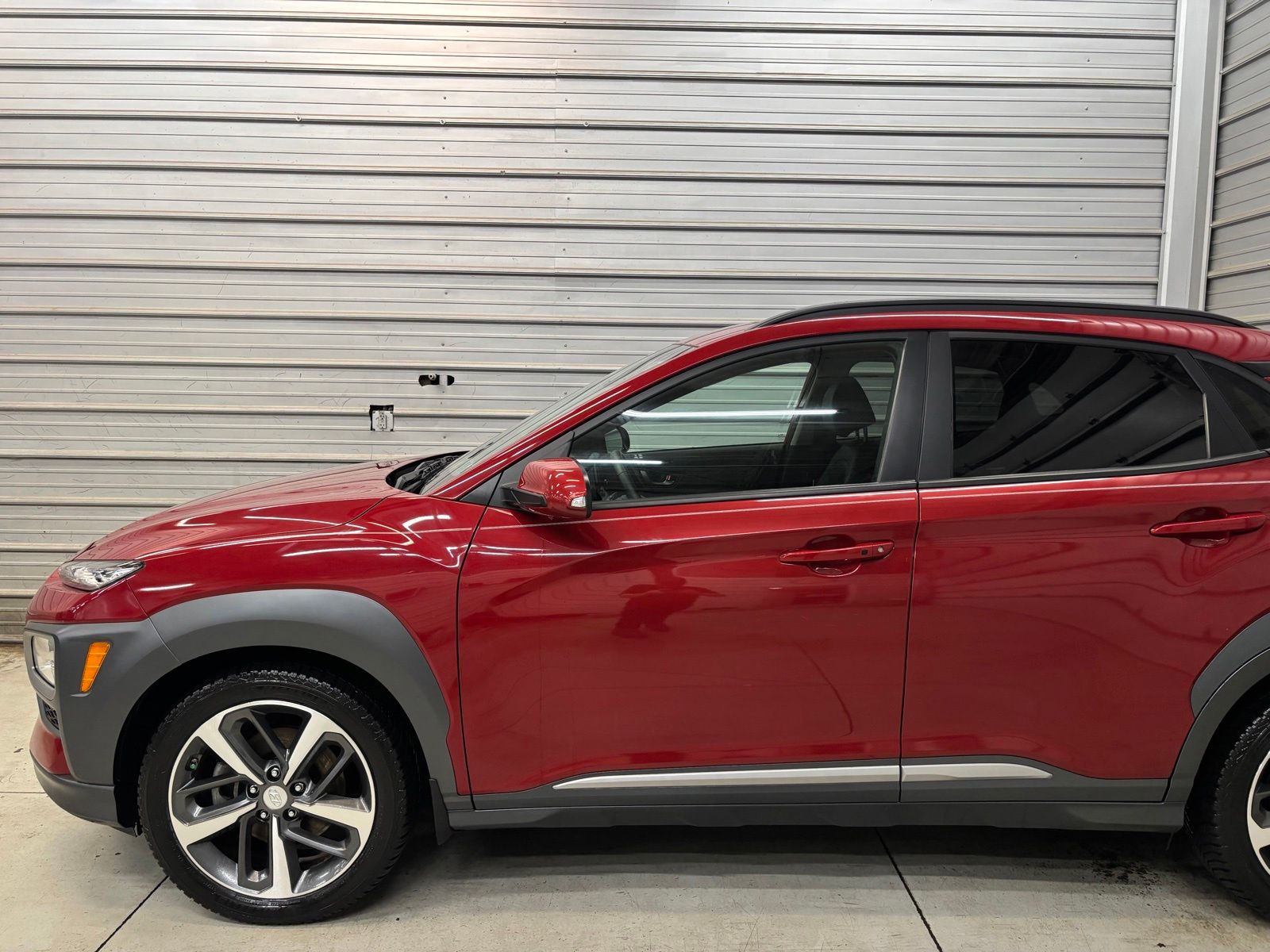 2019 Hyundai KONA Limited - Image 3
