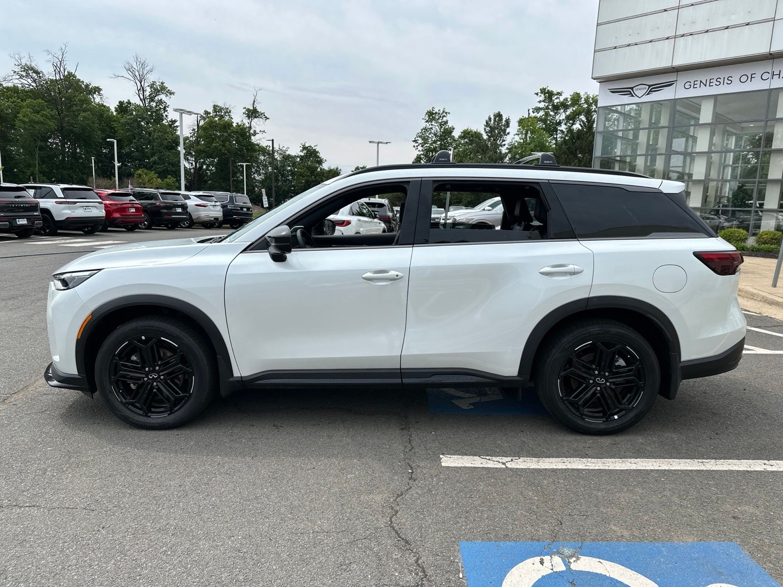 Used 2026 White INFINITI SPORT image 4