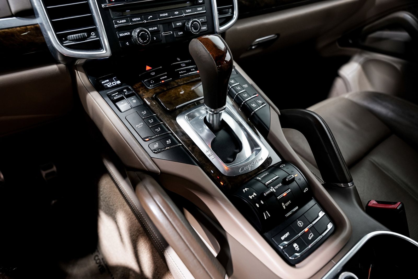2013 Porsche Cayenne Turbo — photo 15