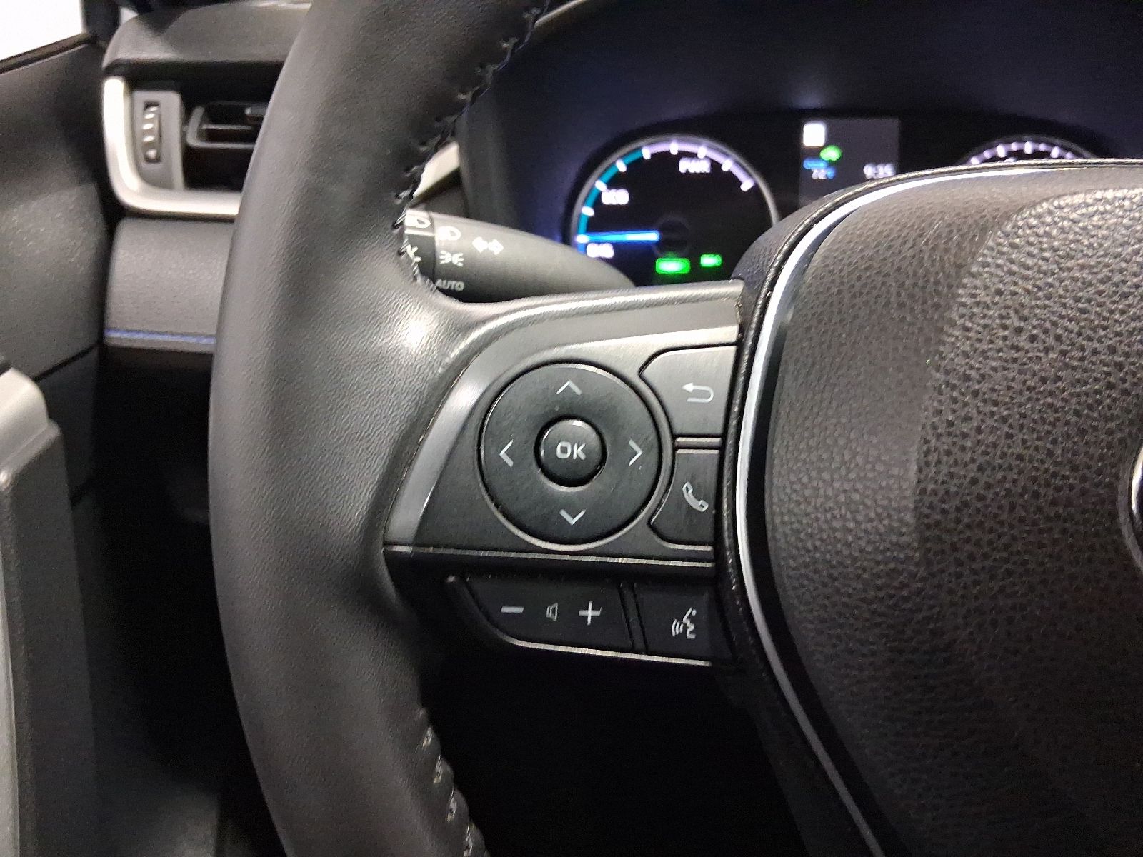 Used Car 2022 Toyota Rav4 Hybrid  Se For Sale Under $30,000 In Austin, Texas