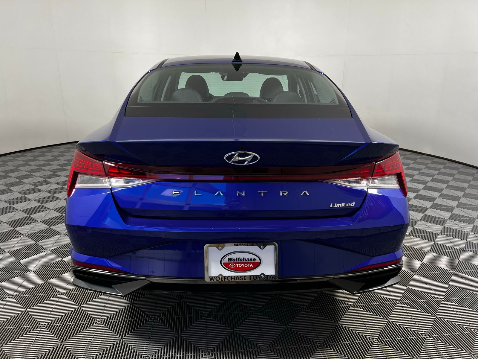 Thumbnail: 2023 Hyundai Elantra - 6