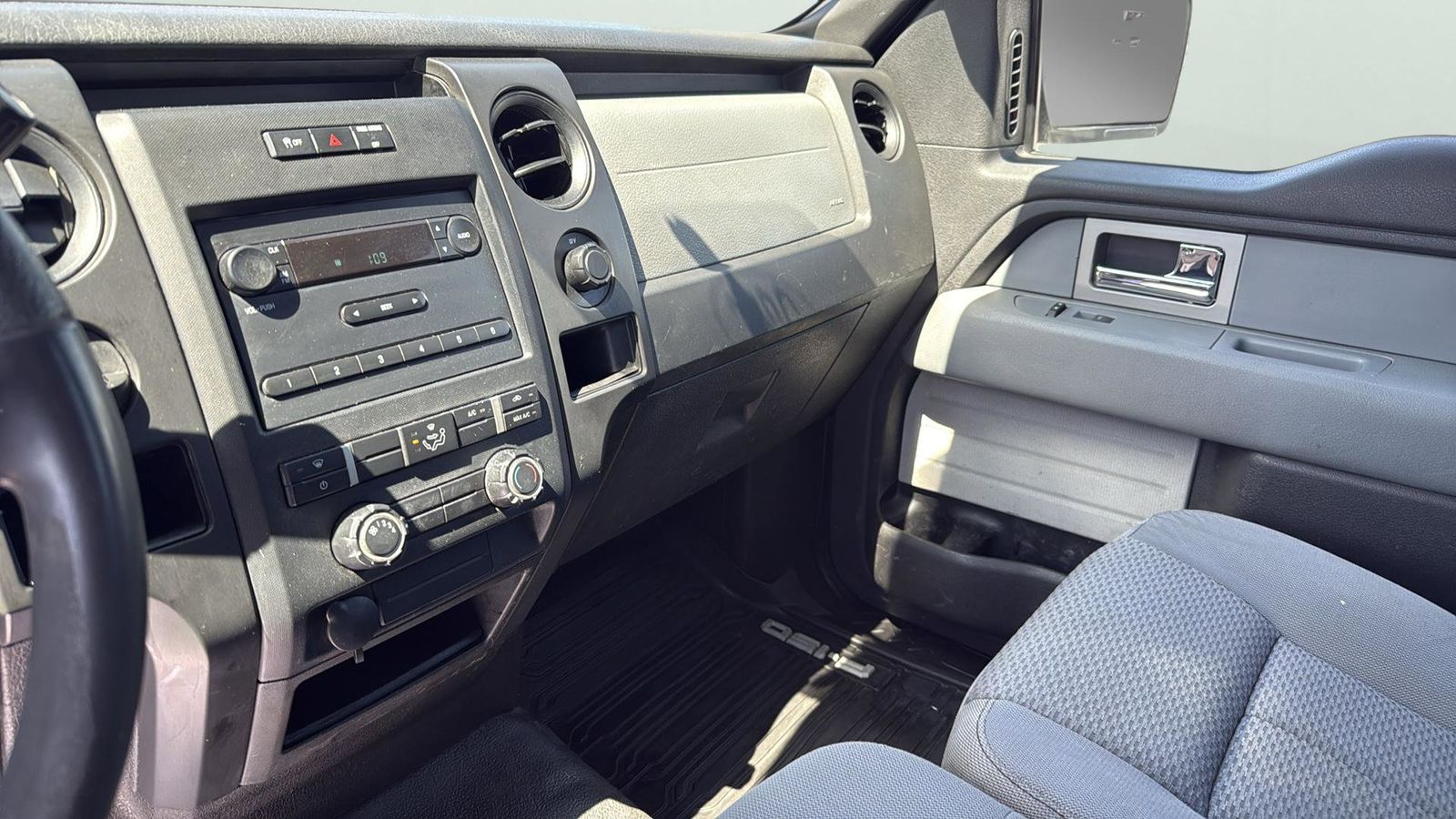 Used Car 2014 Ford F-150  Xl For Sale Under $12,000 In Austin, Texas