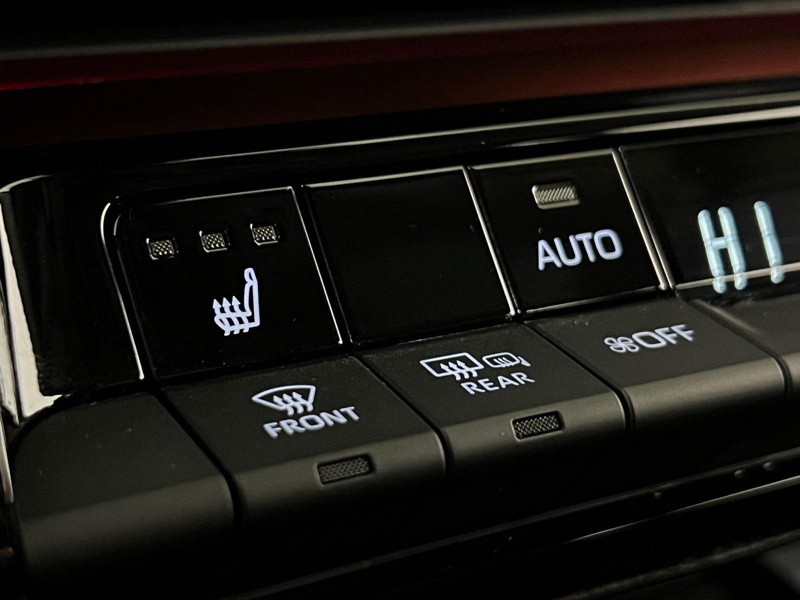 Thumbnail: 2024 Toyota Prius Prime - 20