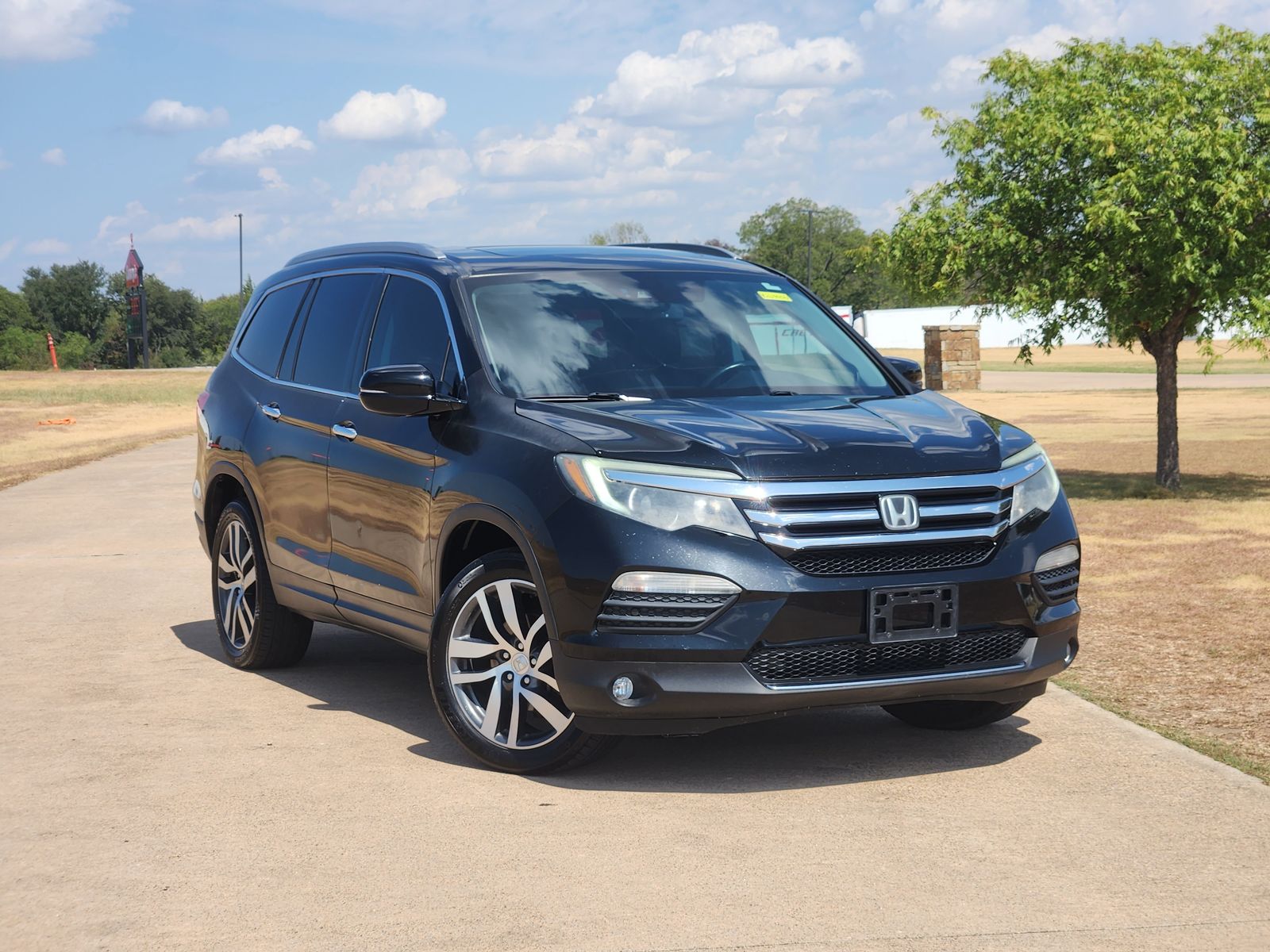 2017 Honda Pilot Elite AWD    