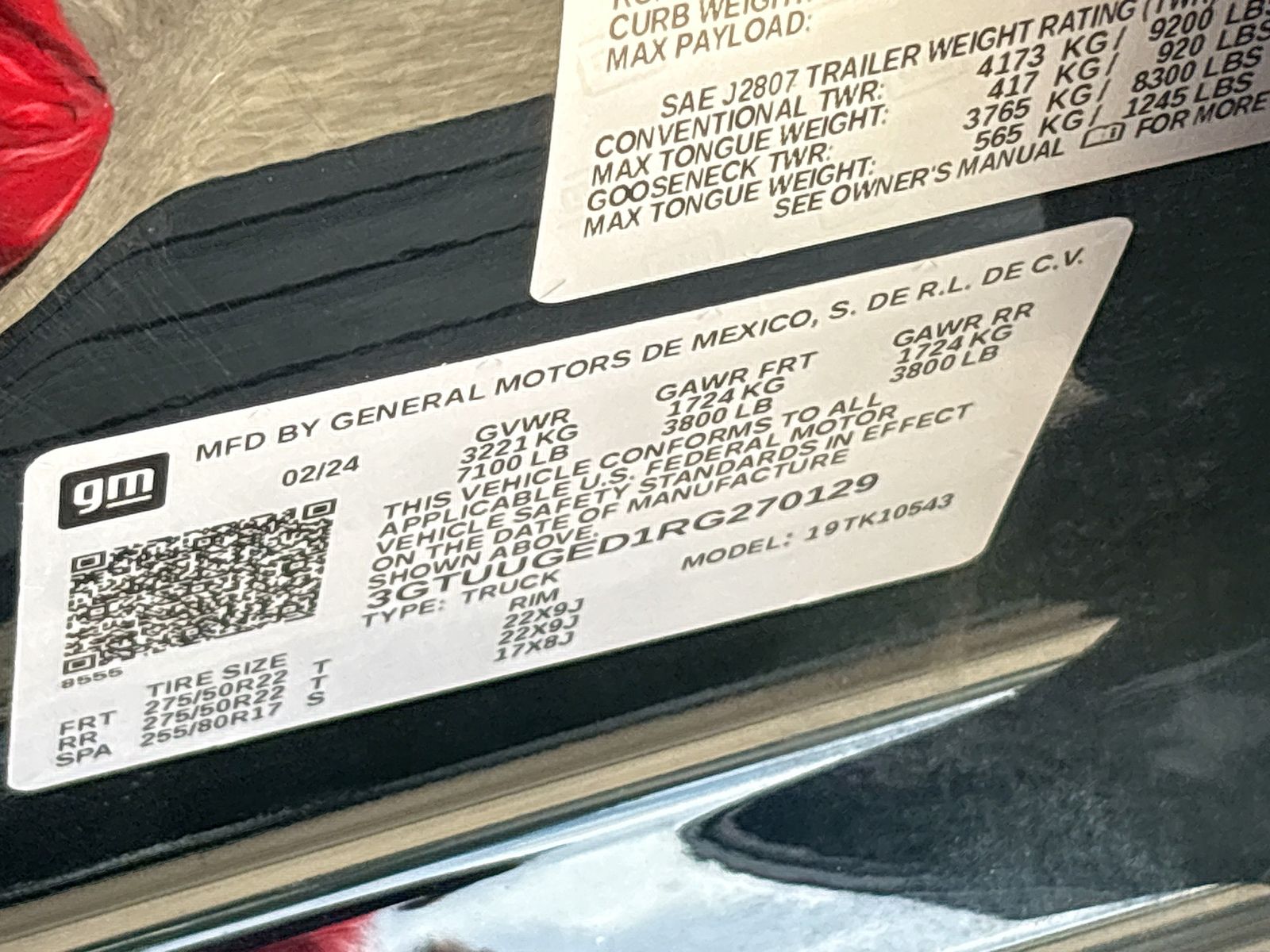 Used 2024 Black GMC Denali image 31