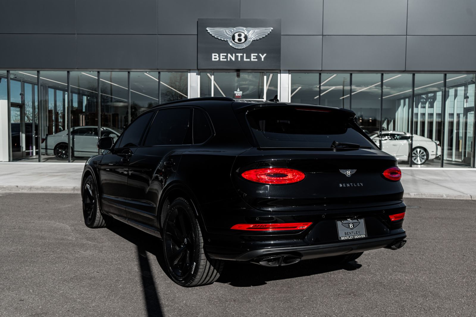 2024 Bentley Bentayga EWB Azure photo 3