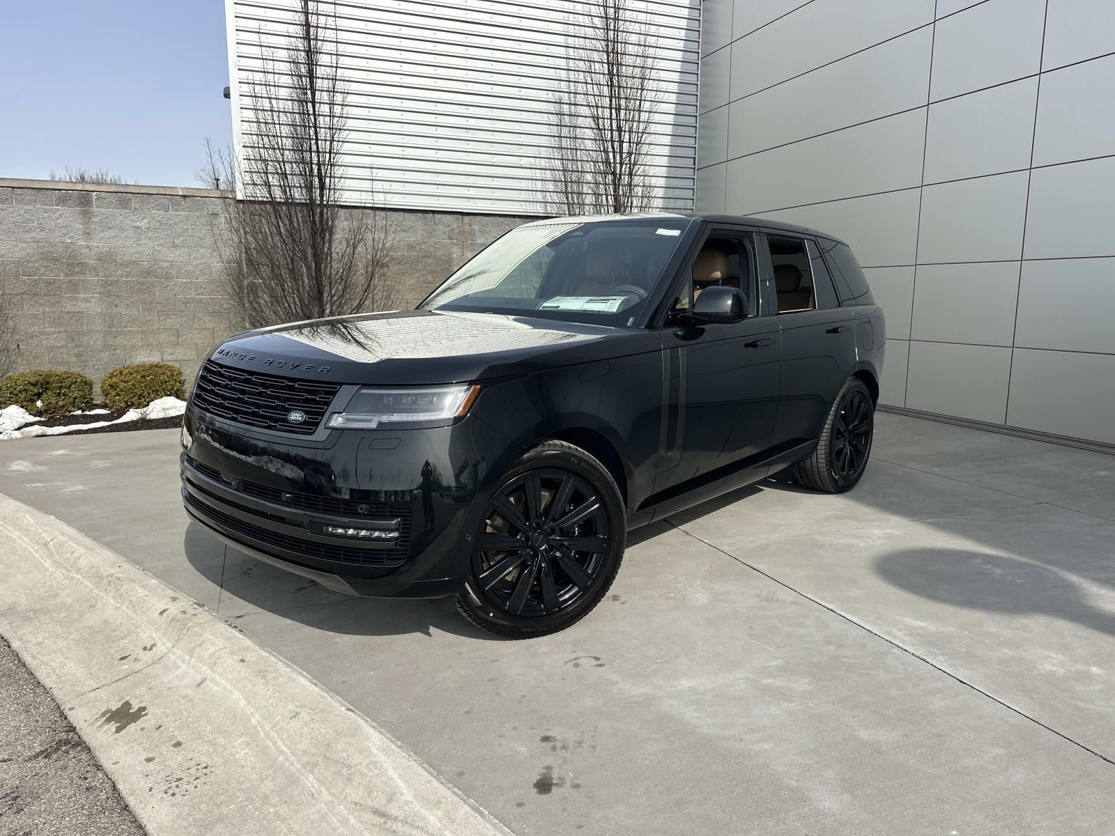 2026 Land Rover Range Rover P550e SE AWD